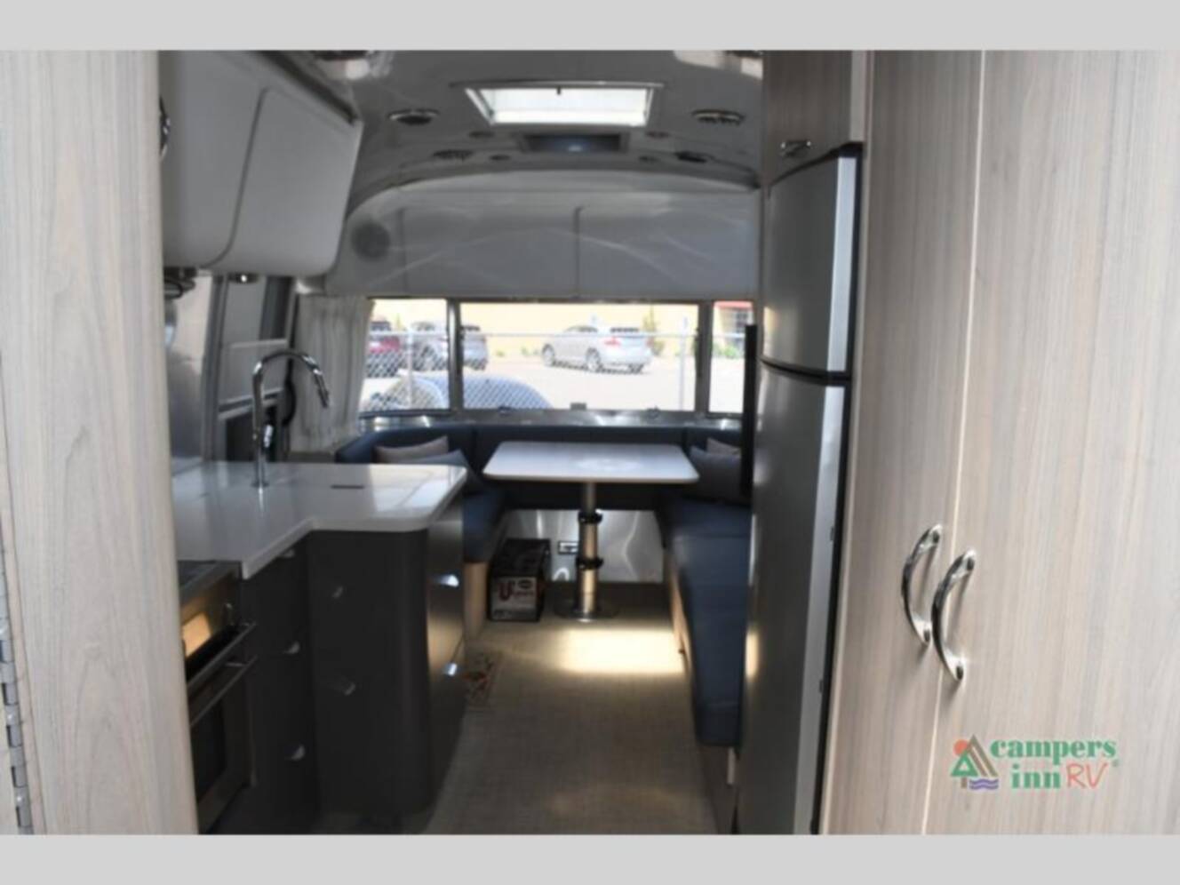 A photo of this 2019 Airstream Globetrotter 27FB Twin