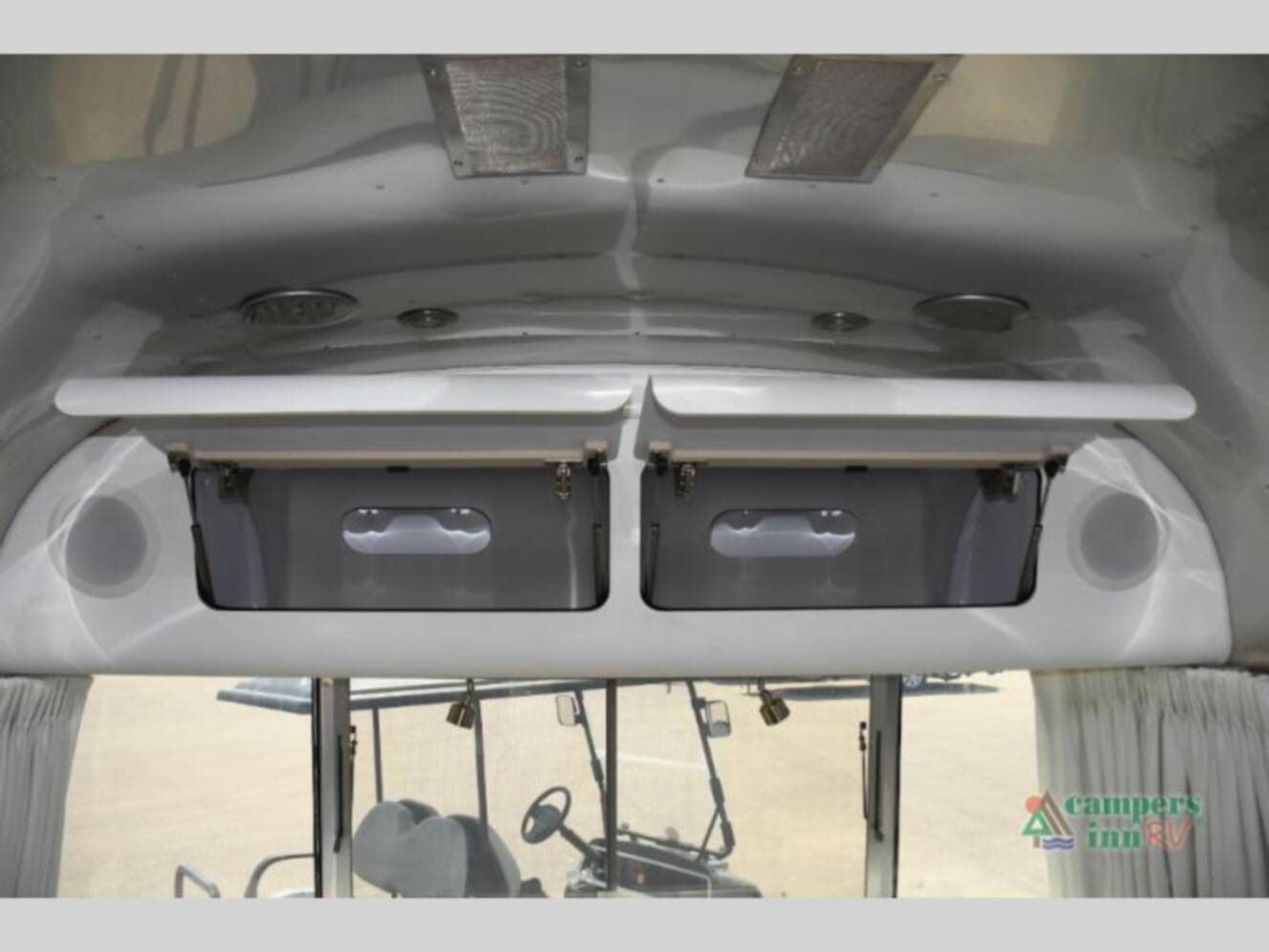 A photo of this 2019 Airstream Globetrotter 27FB Twin