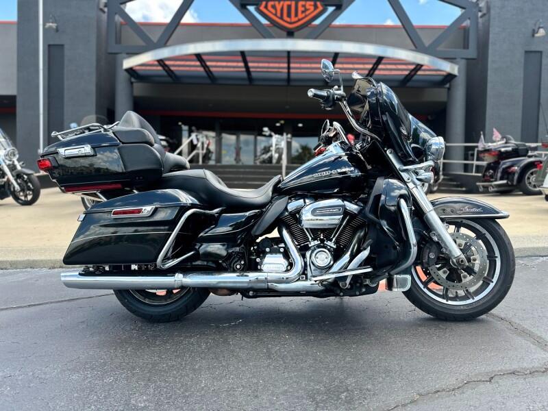 2017 Harley-Davidson ULTRA LIMITED LOW ULTRA LIMITED LOW in Gainesville, FL