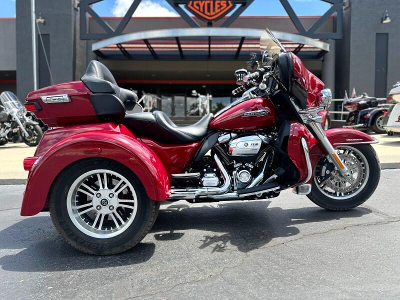 2021 Harley-Davidson TRI GLIDE ULTRA ULTRA CLASSIC in Gainesville, FL