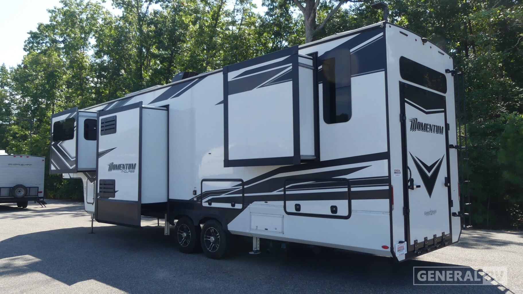 2023 Grand Design Momentum M Class 336M in ashland VA