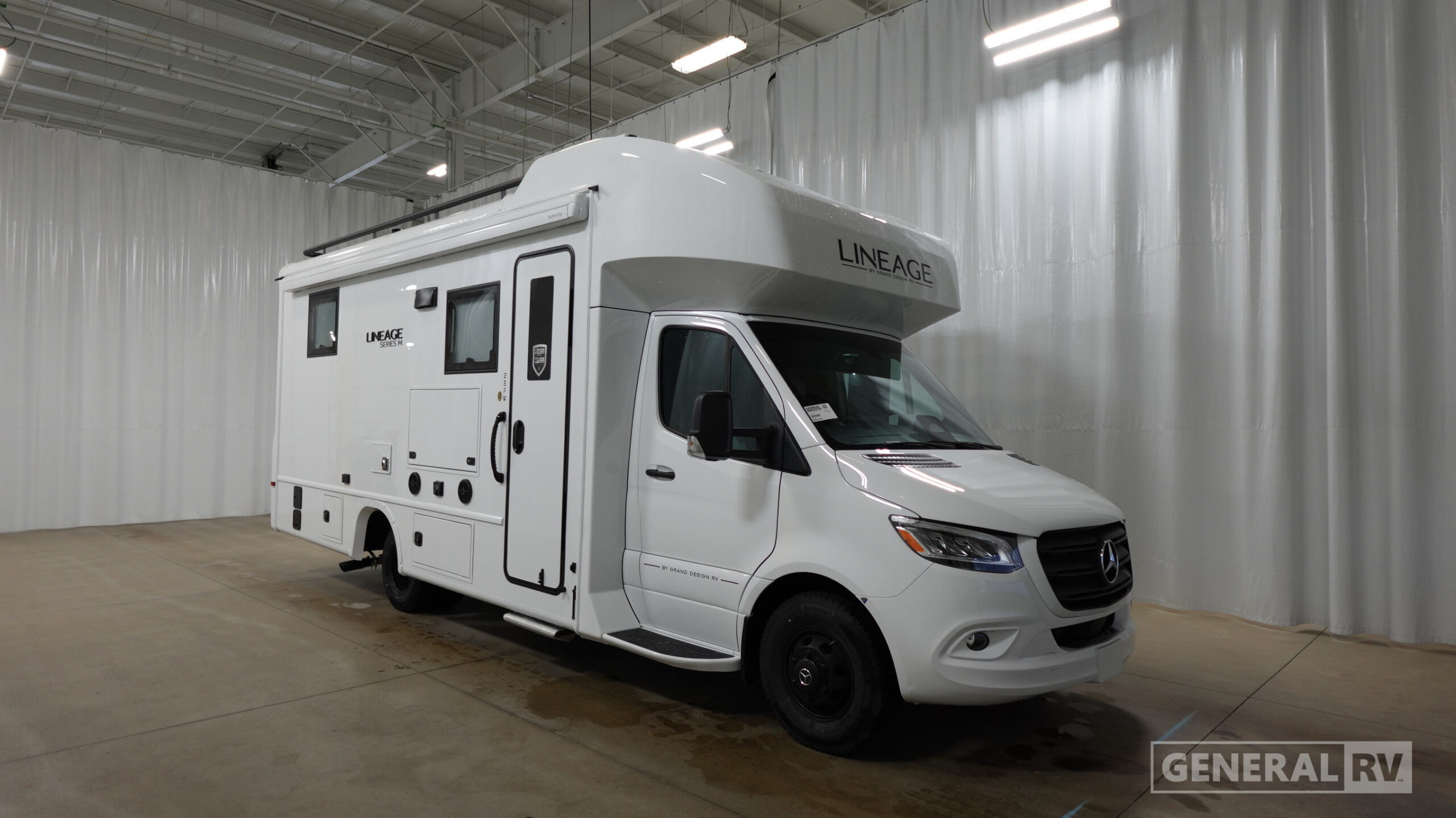 2027 Grand Design LINEAGE SERIES M 25FW in dover FL