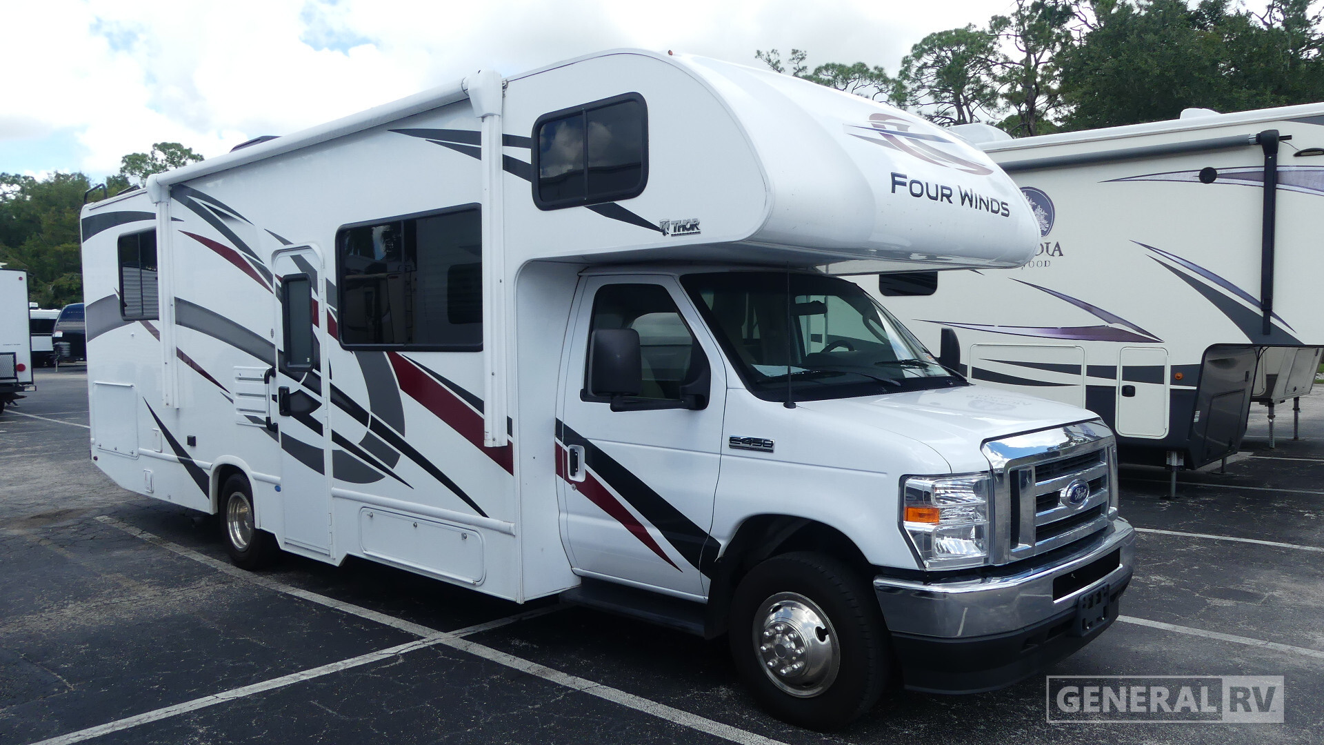 2024 Thor Motor Coach FOUR WINDS 28A in fort myers FL