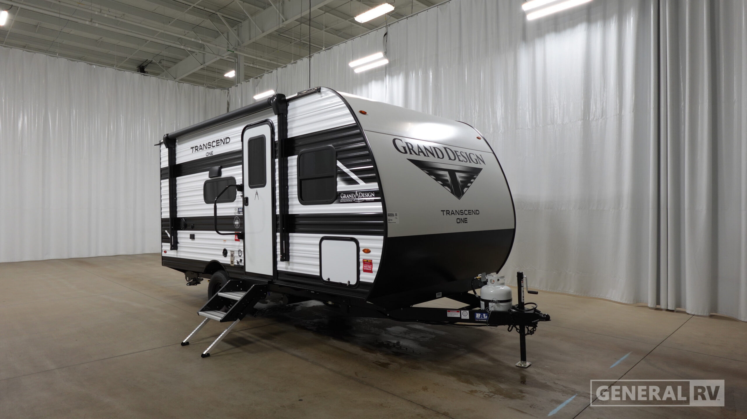 2027 Grand Design TRANSCEND-ONE 151BH in north canton OH