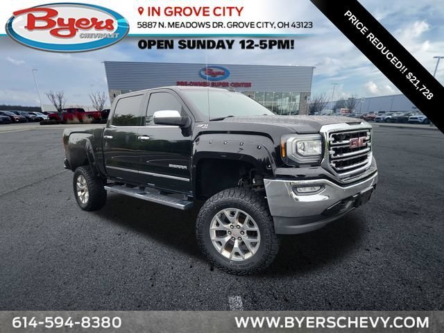 2017 GMC SIERRA in Grove City, OH