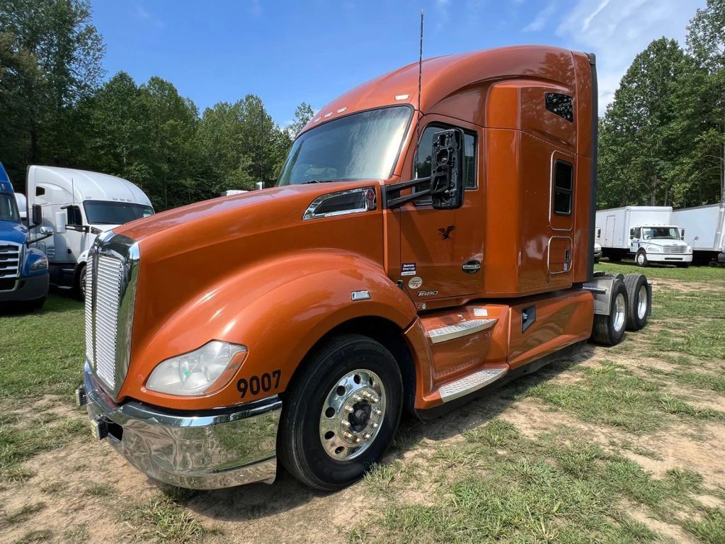 2020 KENWORTH T600 in Fredericksburg, VA