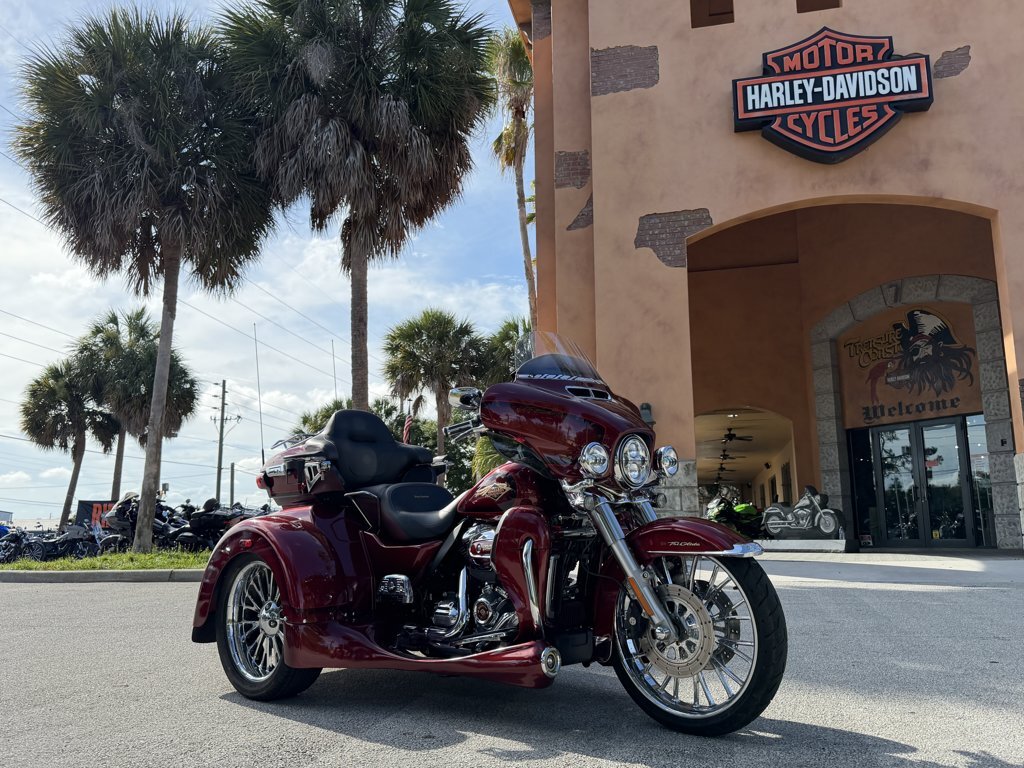 2023 Harley-Davidson TRI GLIDE ULTRA ULTRA CLASSIC in Stuart, FL