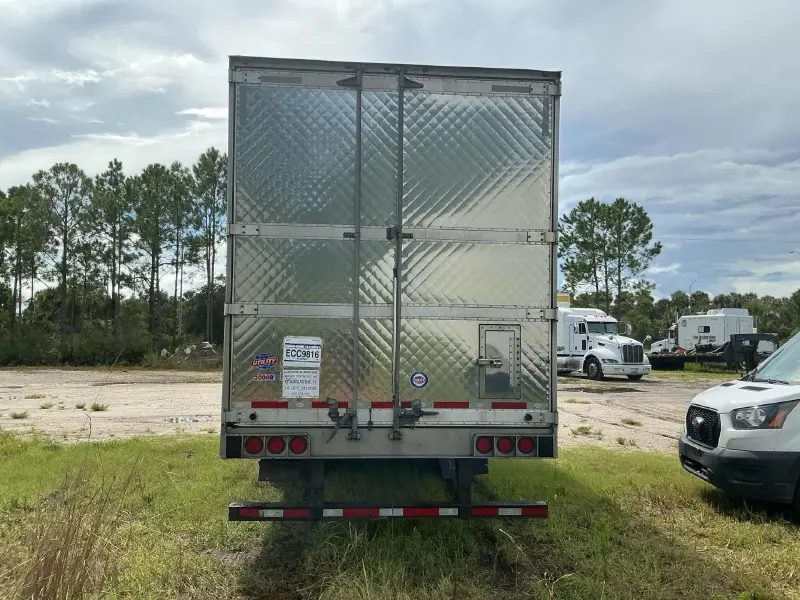 2023 Utility 3000R