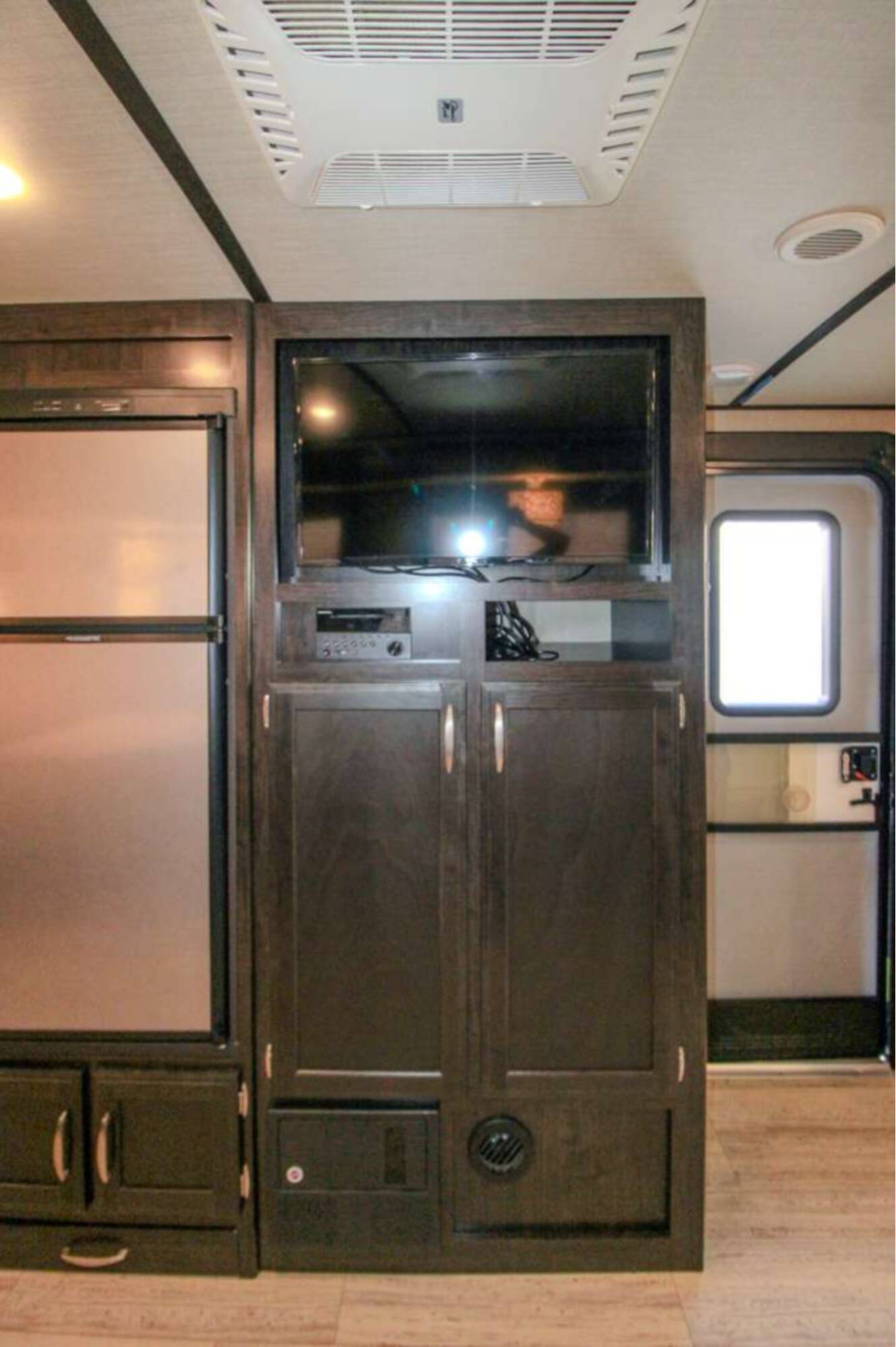 A photo of this 2018 Grand Design Imagine 2600RB