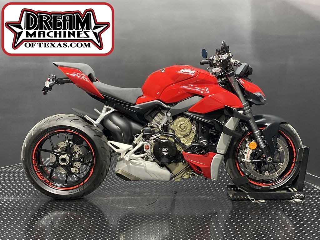 2021 Ducati Streetfighter V4 Ducati Red V4 in Farmers Branch, TX