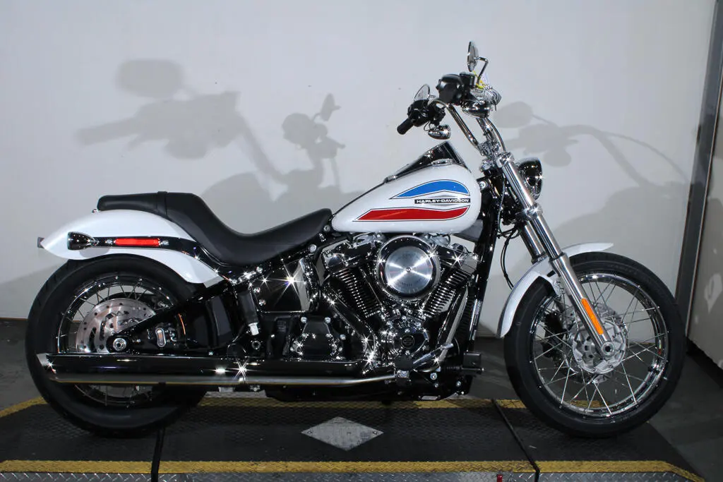 2026 Harley-Davidson Super Glide BASE
