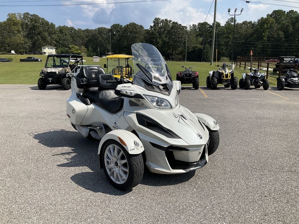 2014 Can-Am Spyder® RT SM6 RT SM6 in Munford, AL