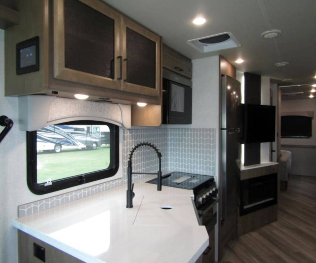 A photo of this 2026 Fleetwood FORTIS 34MB