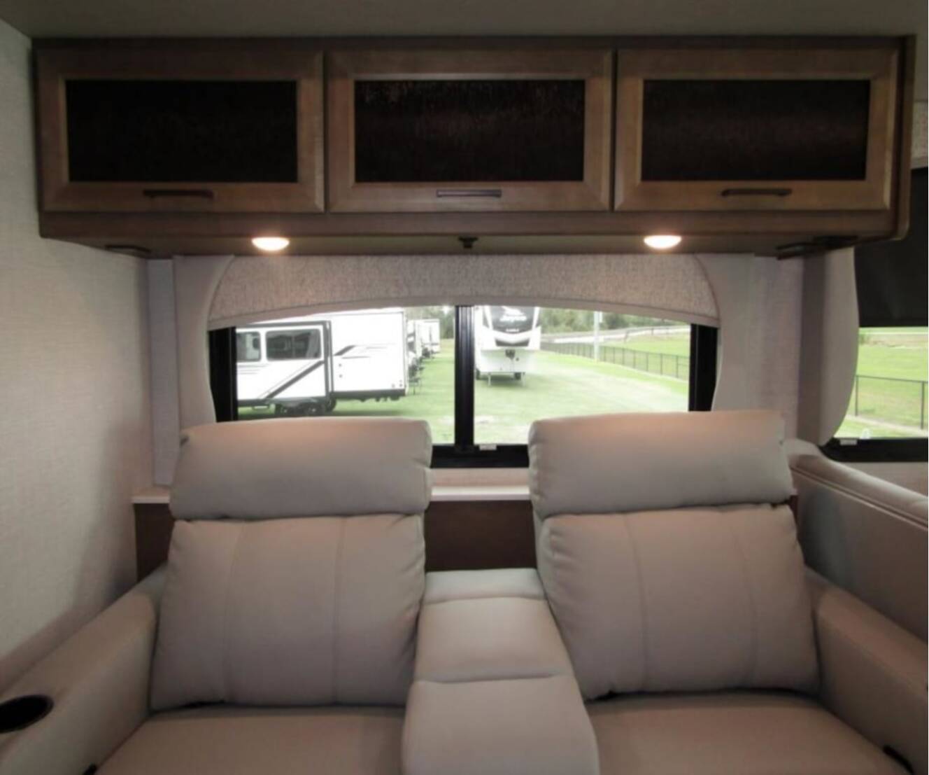 A photo of this 2026 Fleetwood FORTIS 34MB