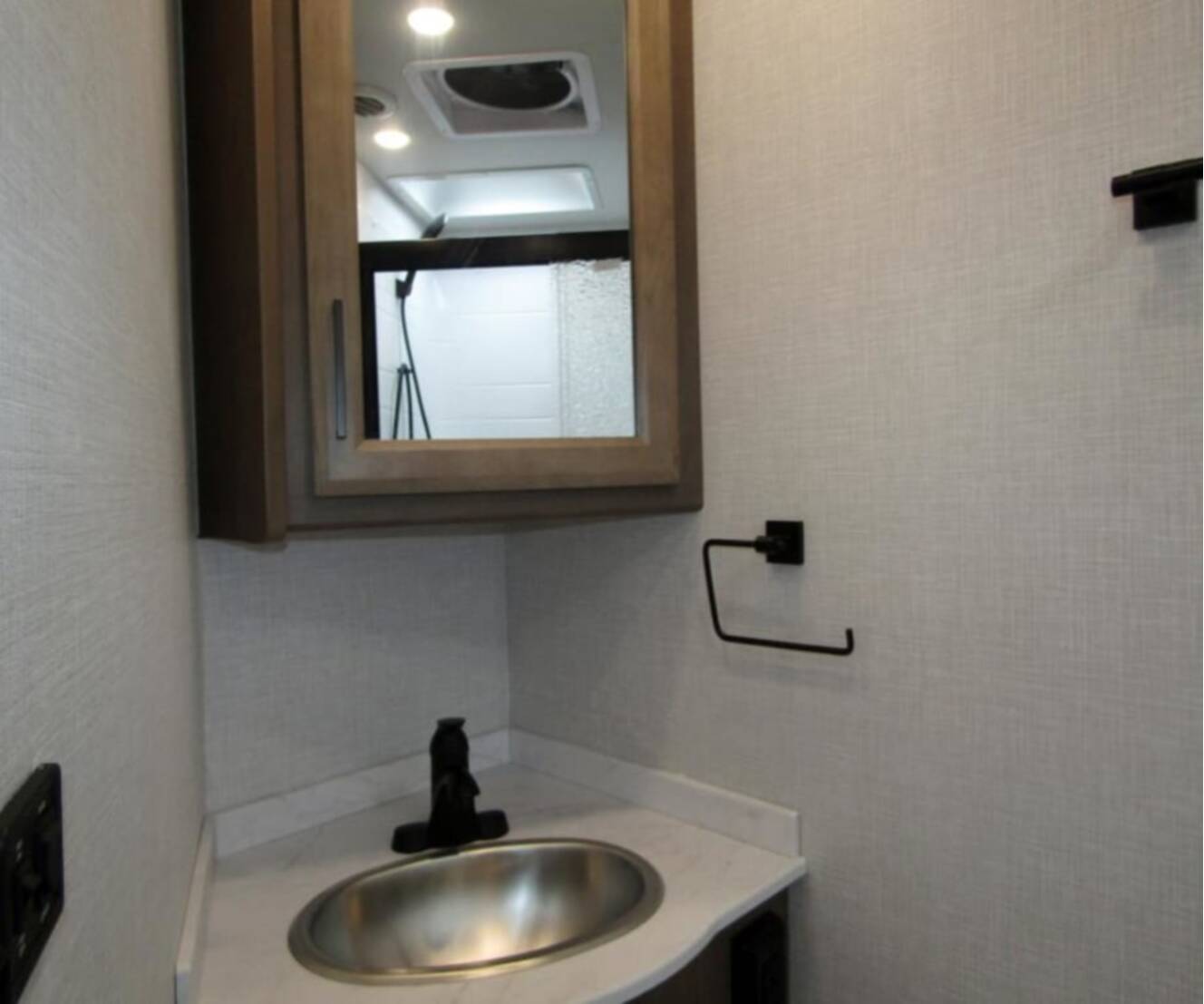 A photo of this 2026 Fleetwood FORTIS 34MB