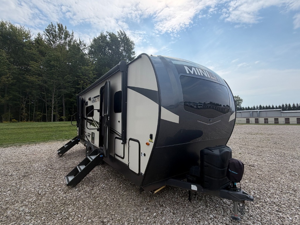 2022 Forest River Rv Rockwood Mini Lite 2514S in galion OH