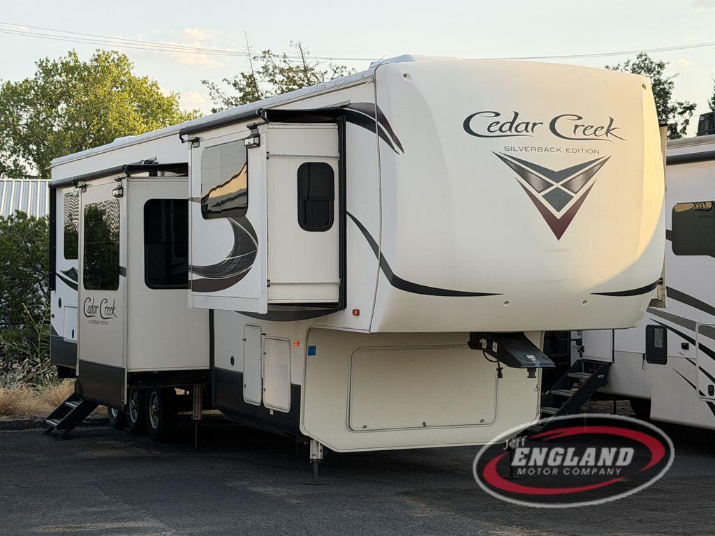 2019 Forest River Rv Cedar Creek Silverback 37RTH in cleburne TX