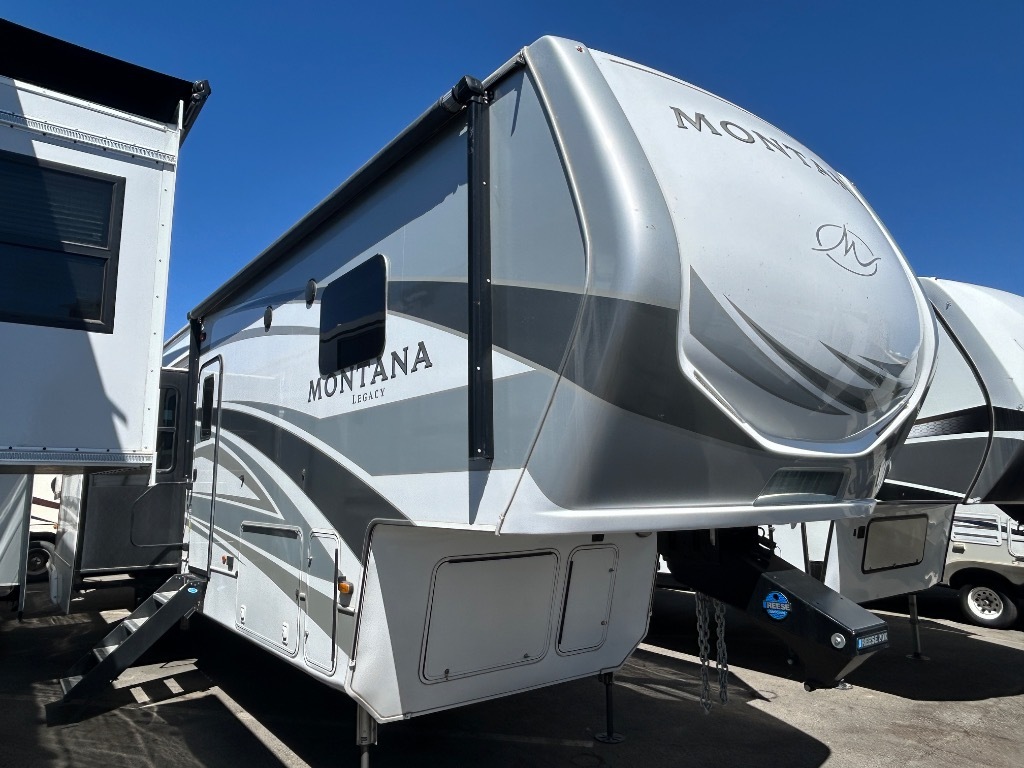 2022 Keystone Rv Montana 3791RD in beaumont CA