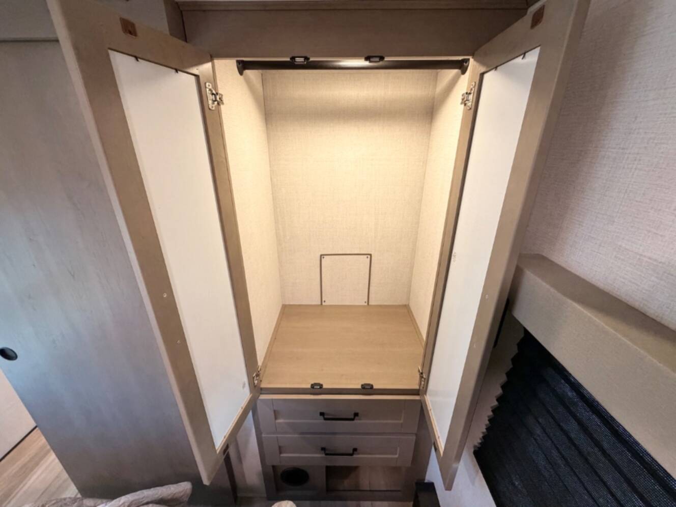 A photo of this 2025 Grand Design Reflection 100 Series 28RL