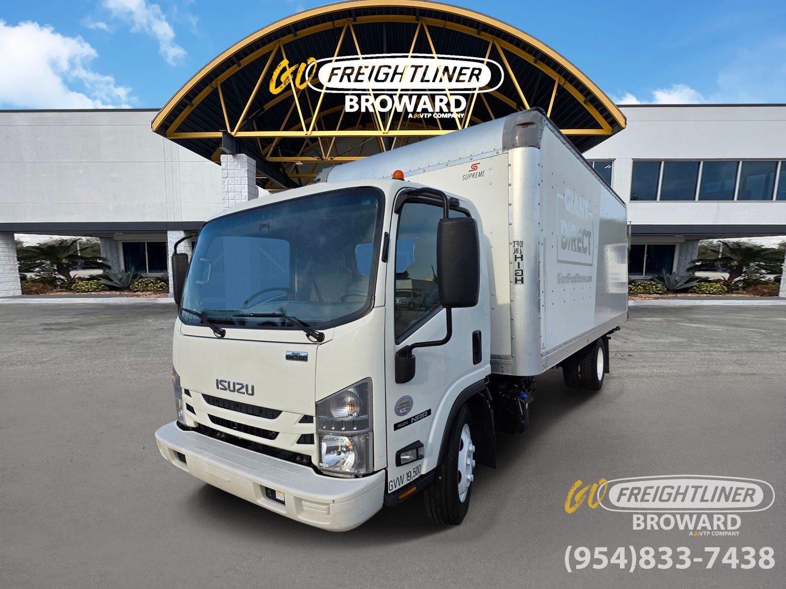 2022 ISUZU NRR in Pompano Beach, FL