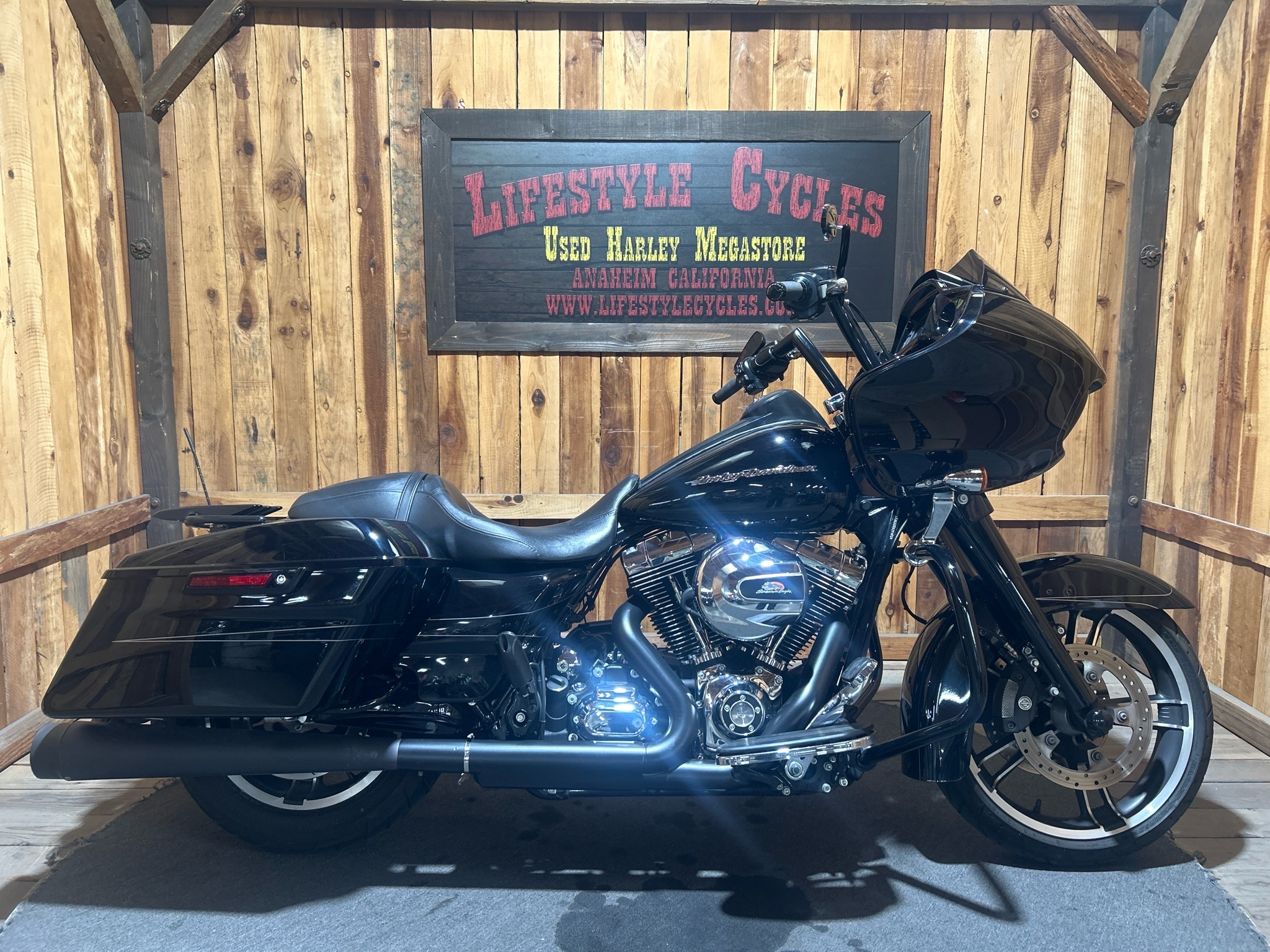 2016 Harley-Davidson Road Glide® Special SPECIAL FLTRXS in Anaheim, CA