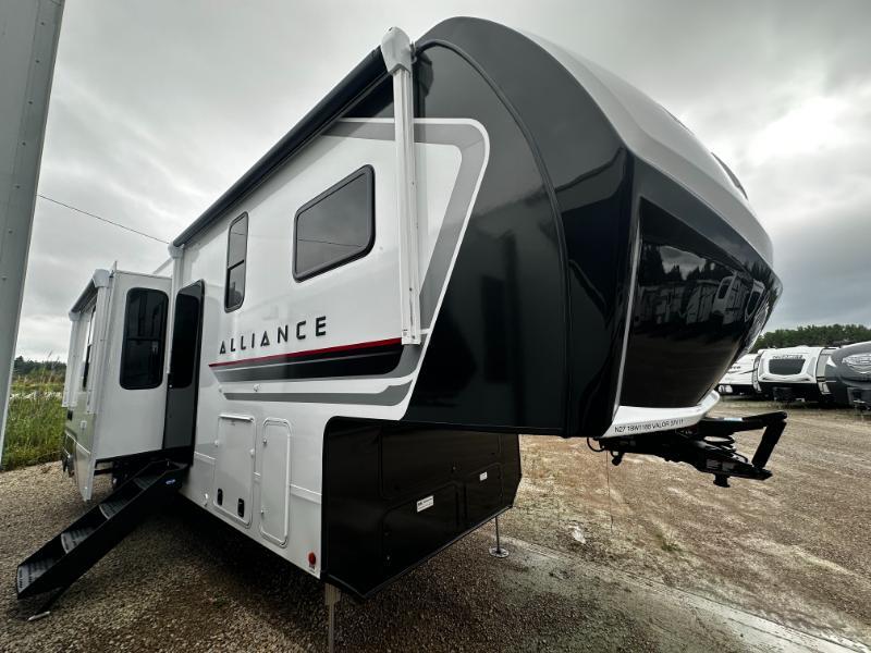 2027 Alliance Rv Valor 37V11 in suamico WI