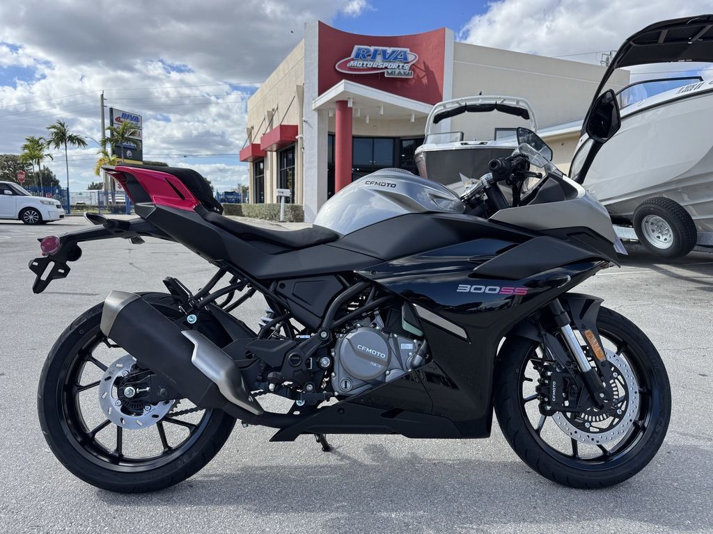 2025 CFMOTO 300SS SS in Miami, FL