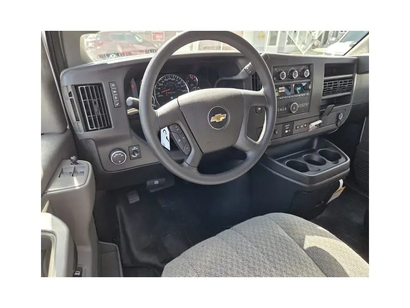 2025 CHEVROLET EXPRESS