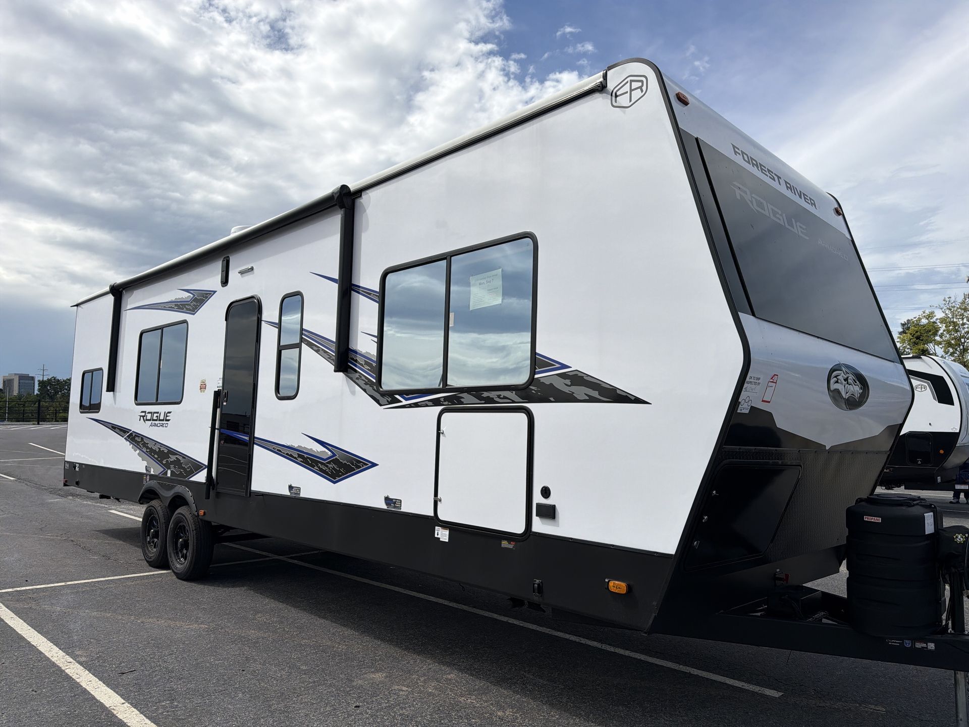 2027 Forest River Rogue Armored 28L160 in willow street PA