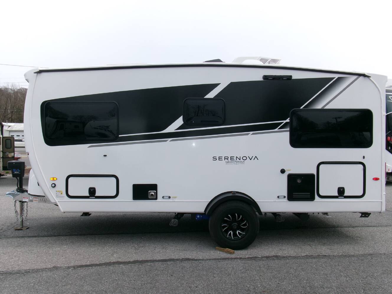 A photo of this 2025 Grand Design Serenova 160LG