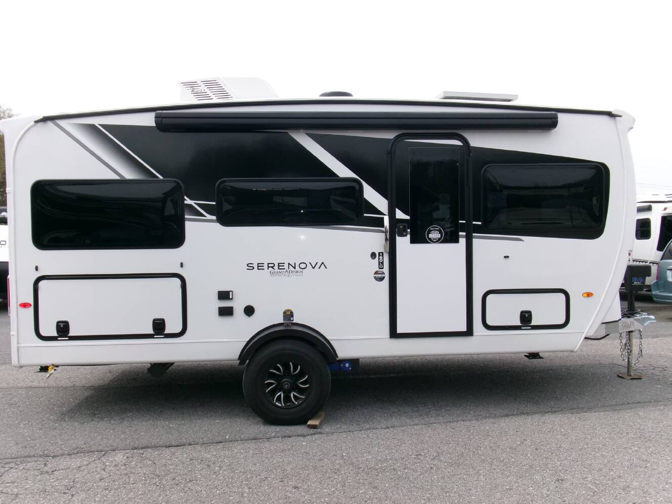 A photo of this 2025 Grand Design Serenova 160LG