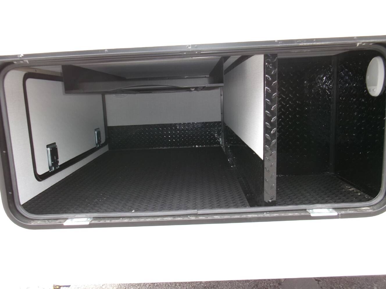 A photo of this 2025 Grand Design Serenova 160LG