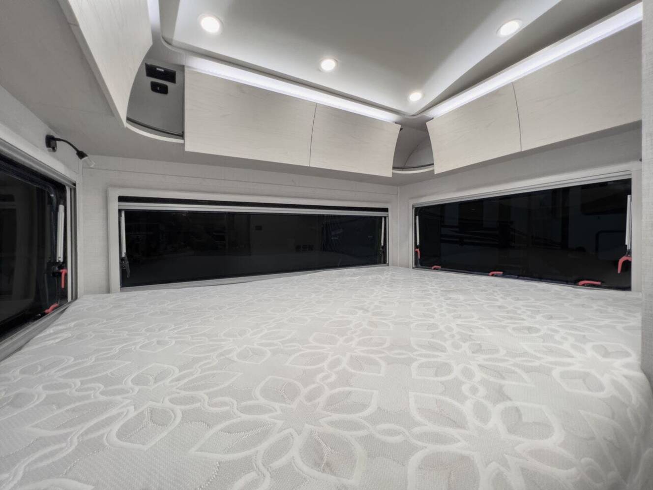 A photo of this 2025 Grand Design Serenova 160LG