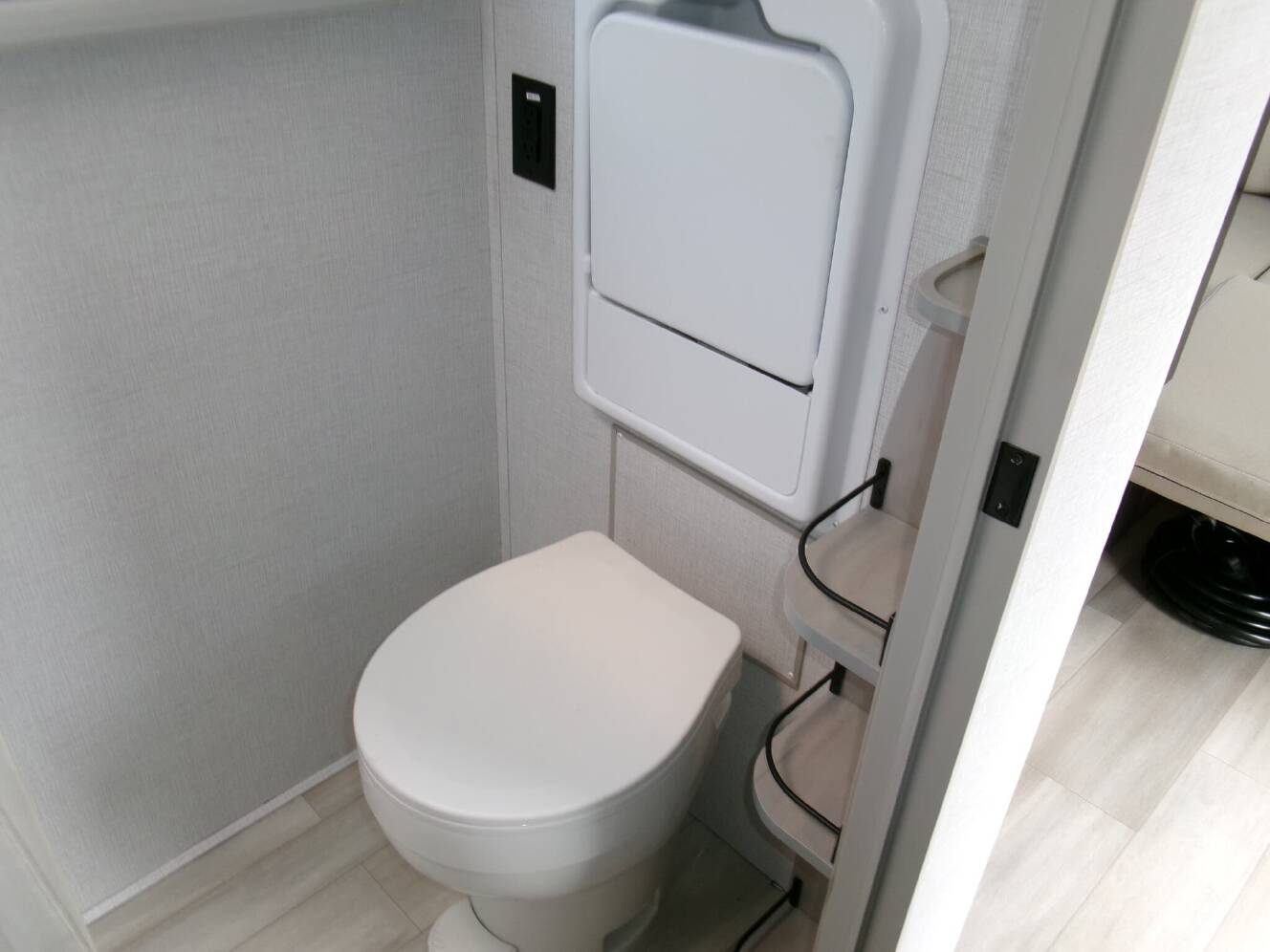A photo of this 2025 Grand Design Serenova 160LG