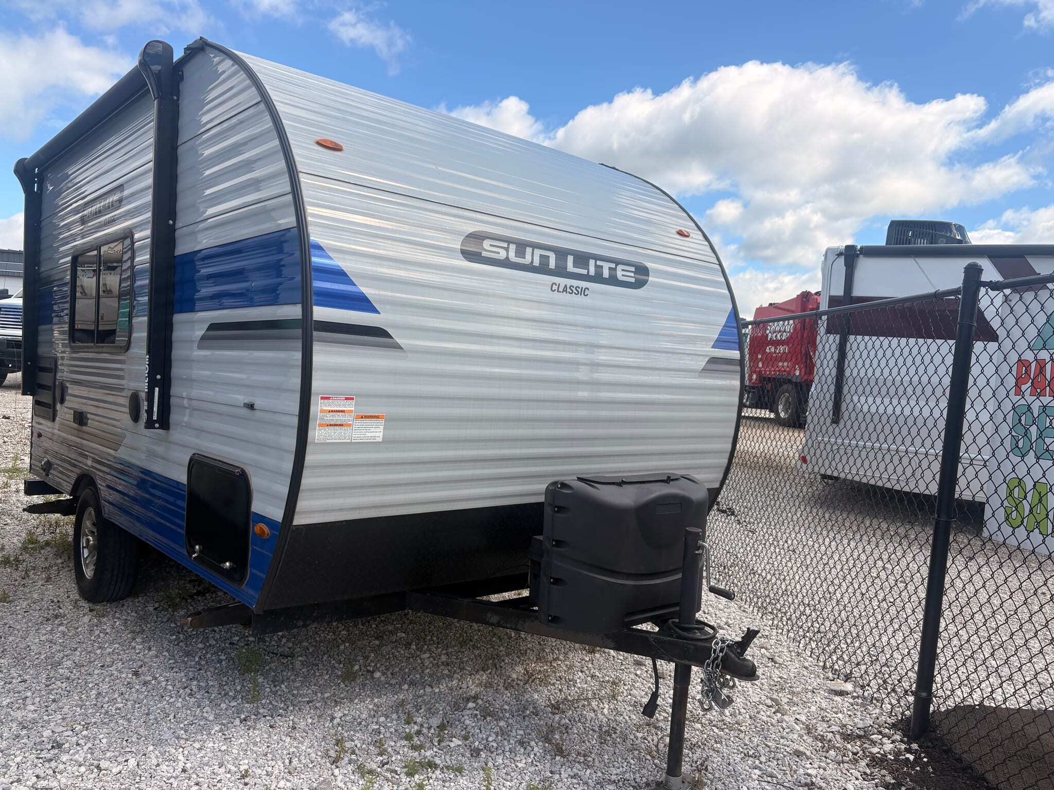 2022 Sunset Park Rv Sun Lite 16BH in lafayette IN