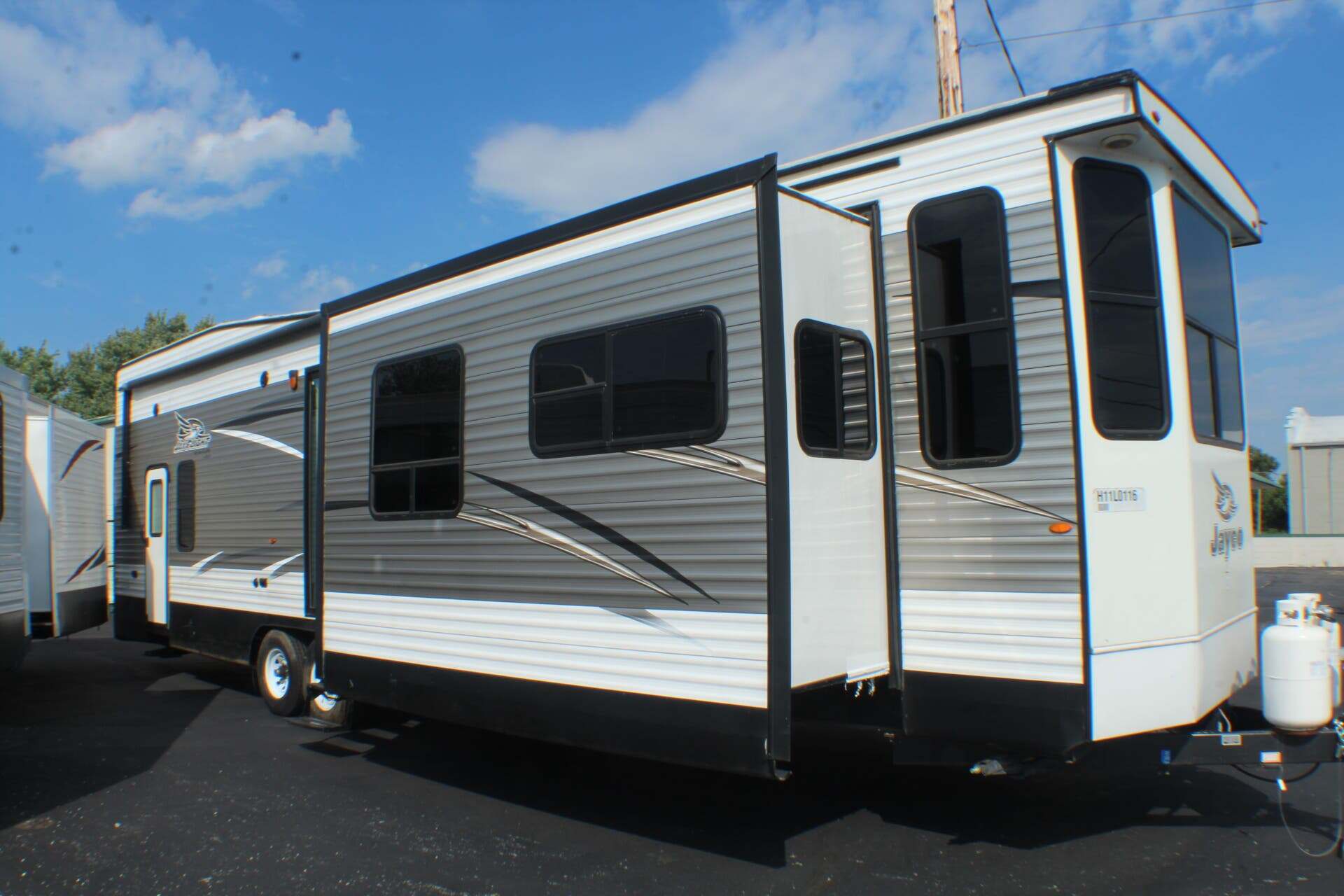 2017 Jayco Jay Flight Bungalow 40LOFT RV