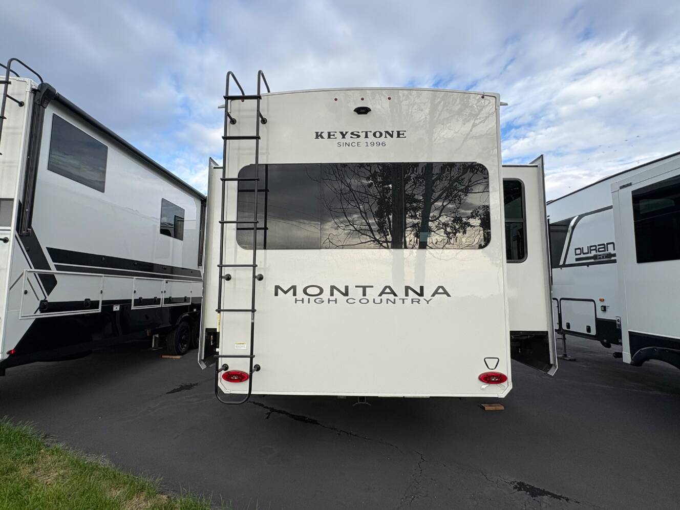 A photo of this 2027 Keystone Montana High Country 290RL