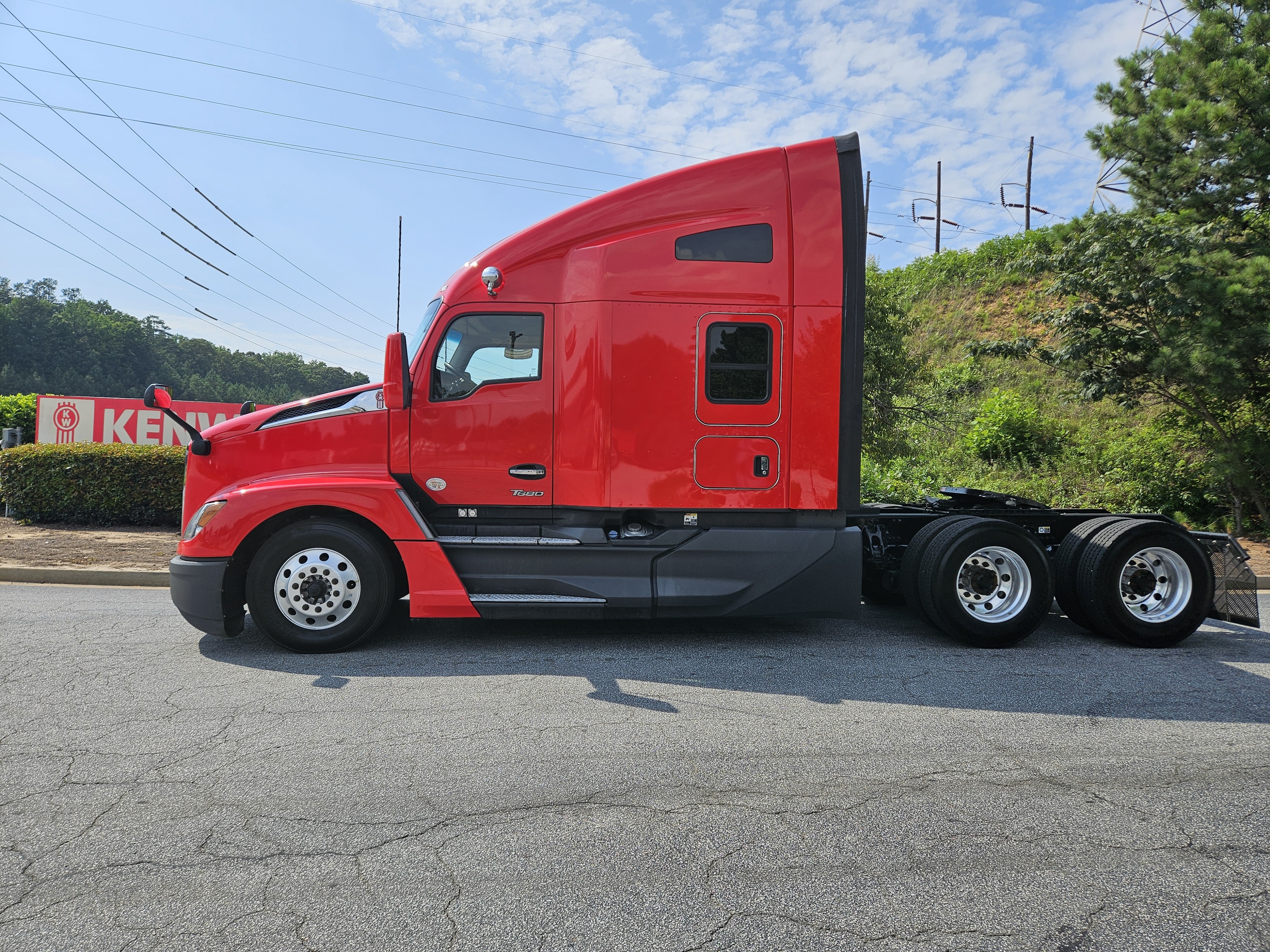 2023 KENWORTH T680 in Mableton, GA