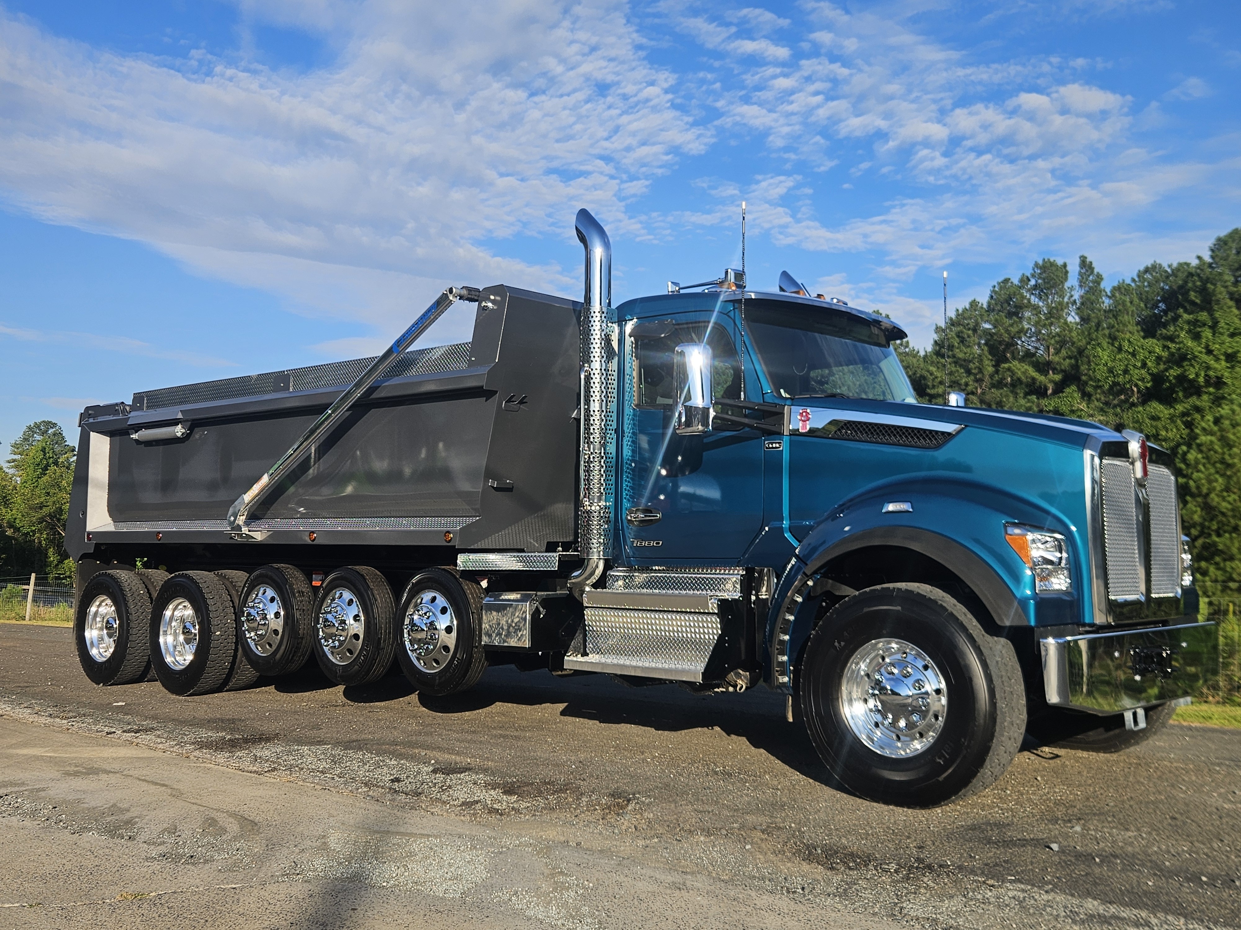 2027 KENWORTH T880S PH in Durham, NC