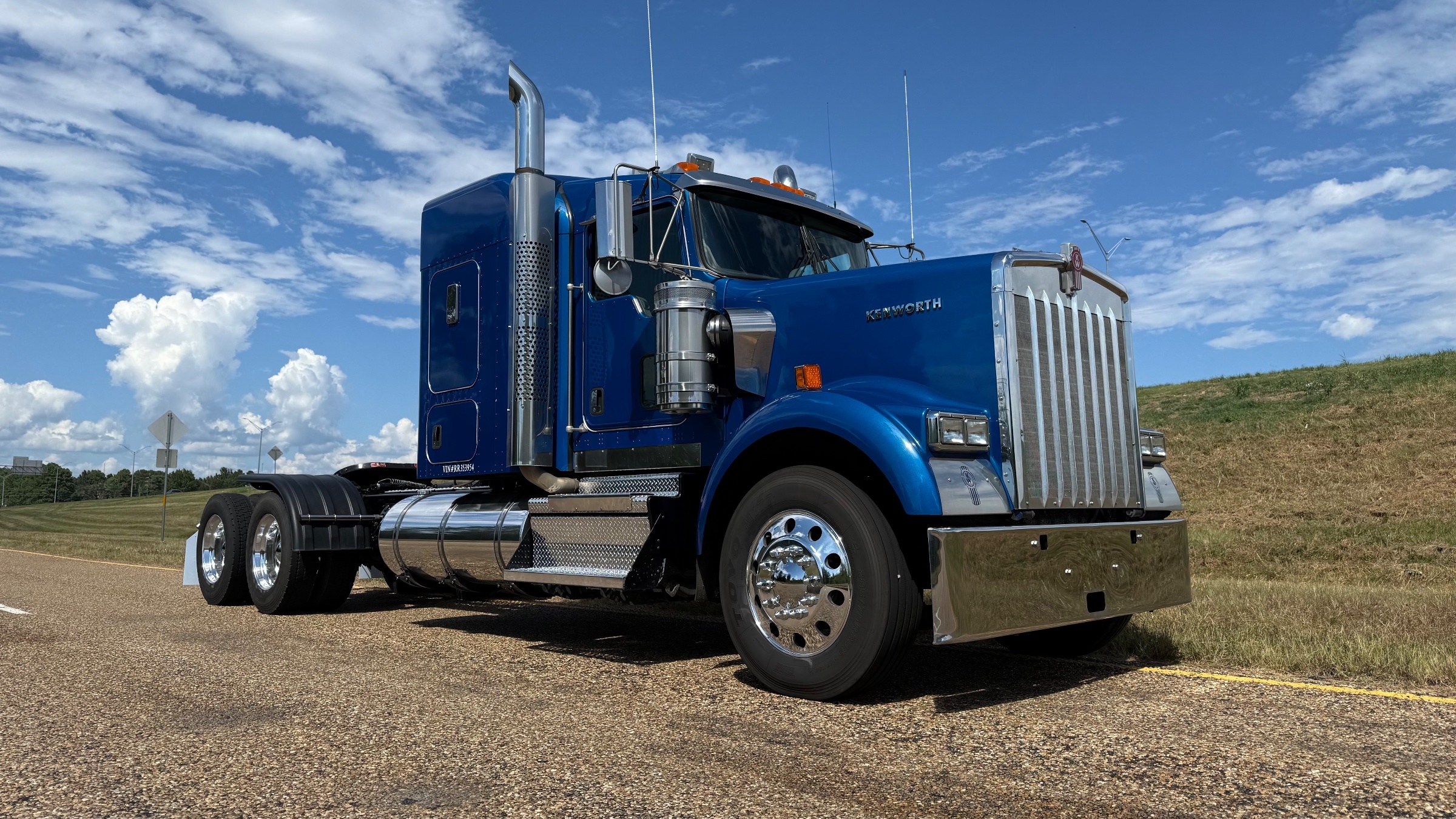 2024 KENWORTH W900 in Texarkana, TX