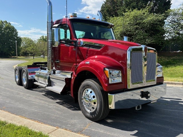 2027 KENWORTH T880S PH in Greensboro, NC