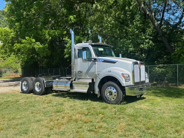 2027 KENWORTH T880S PH in Asheville, NC