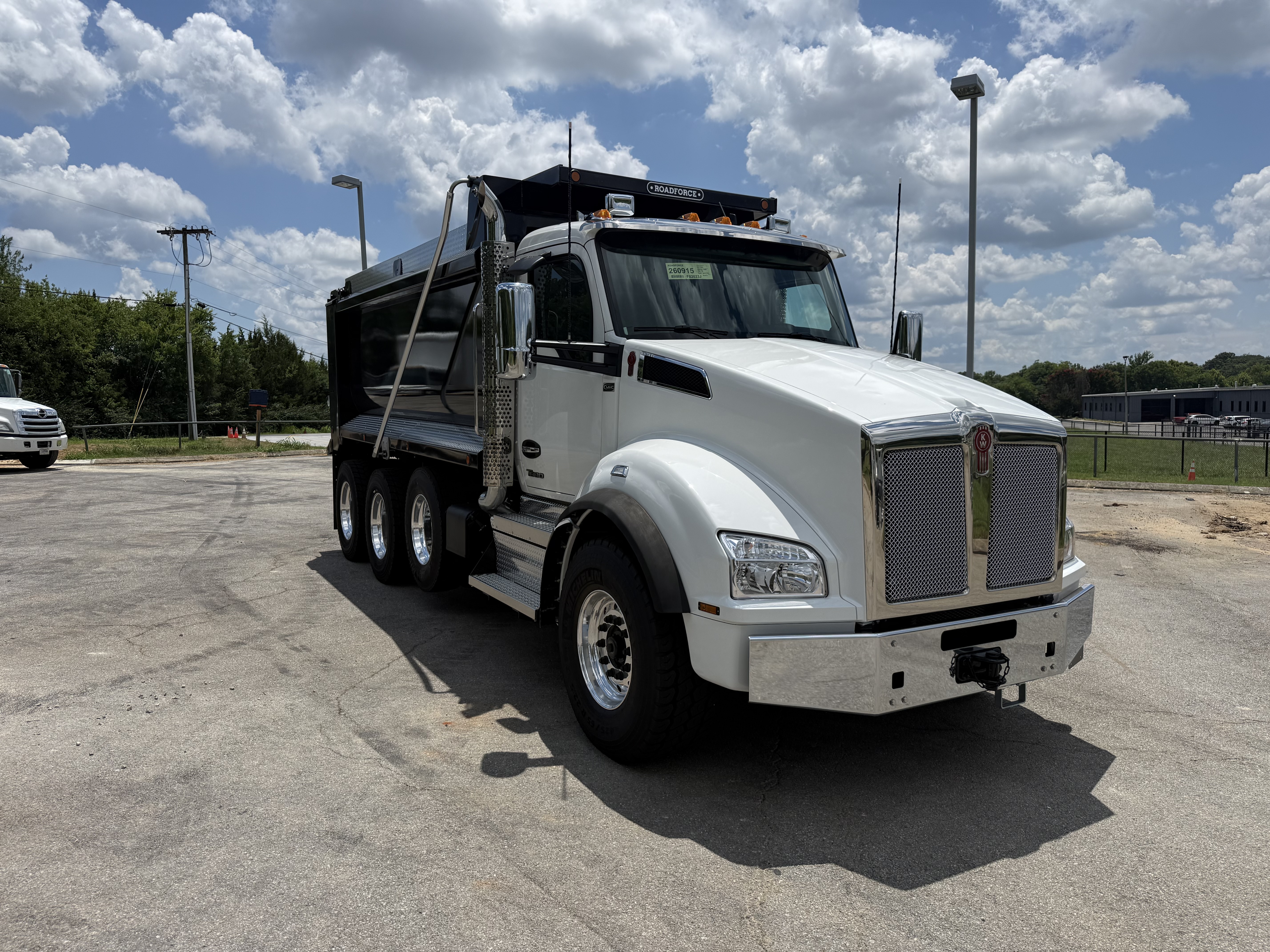 2027 KENWORTH T880 in Chattanooga, TN