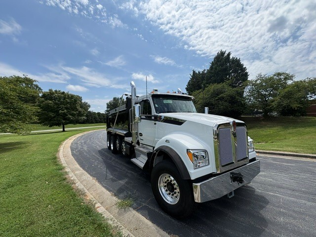 2027 KENWORTH T880S PH in Greensboro, NC
