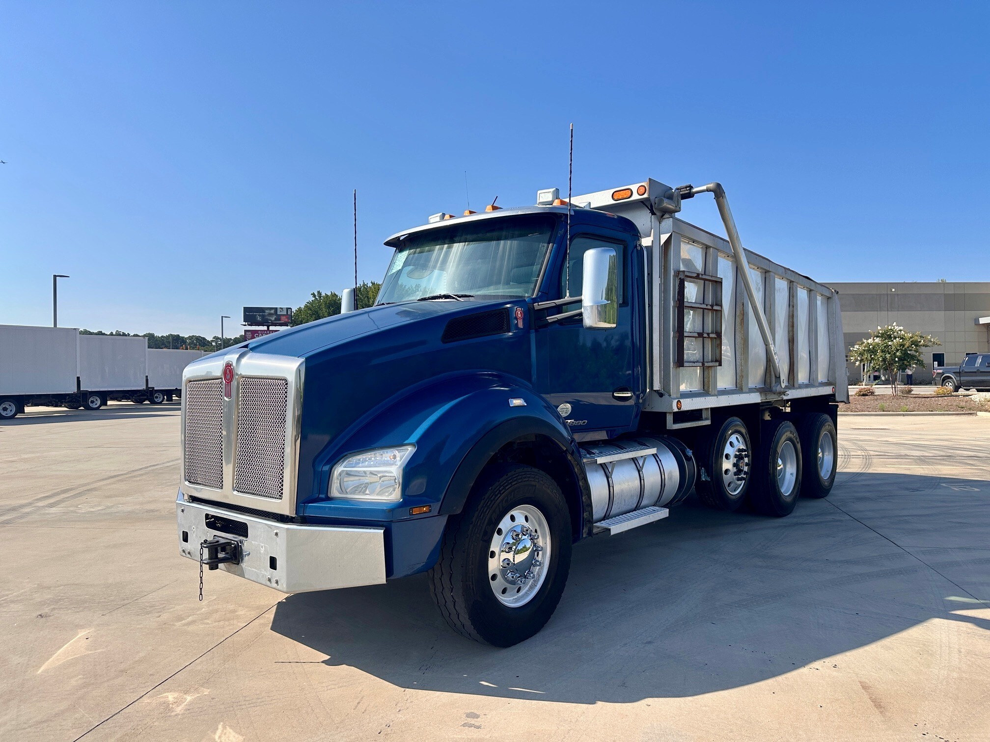2021 KENWORTH T880 in Charlotte, NC