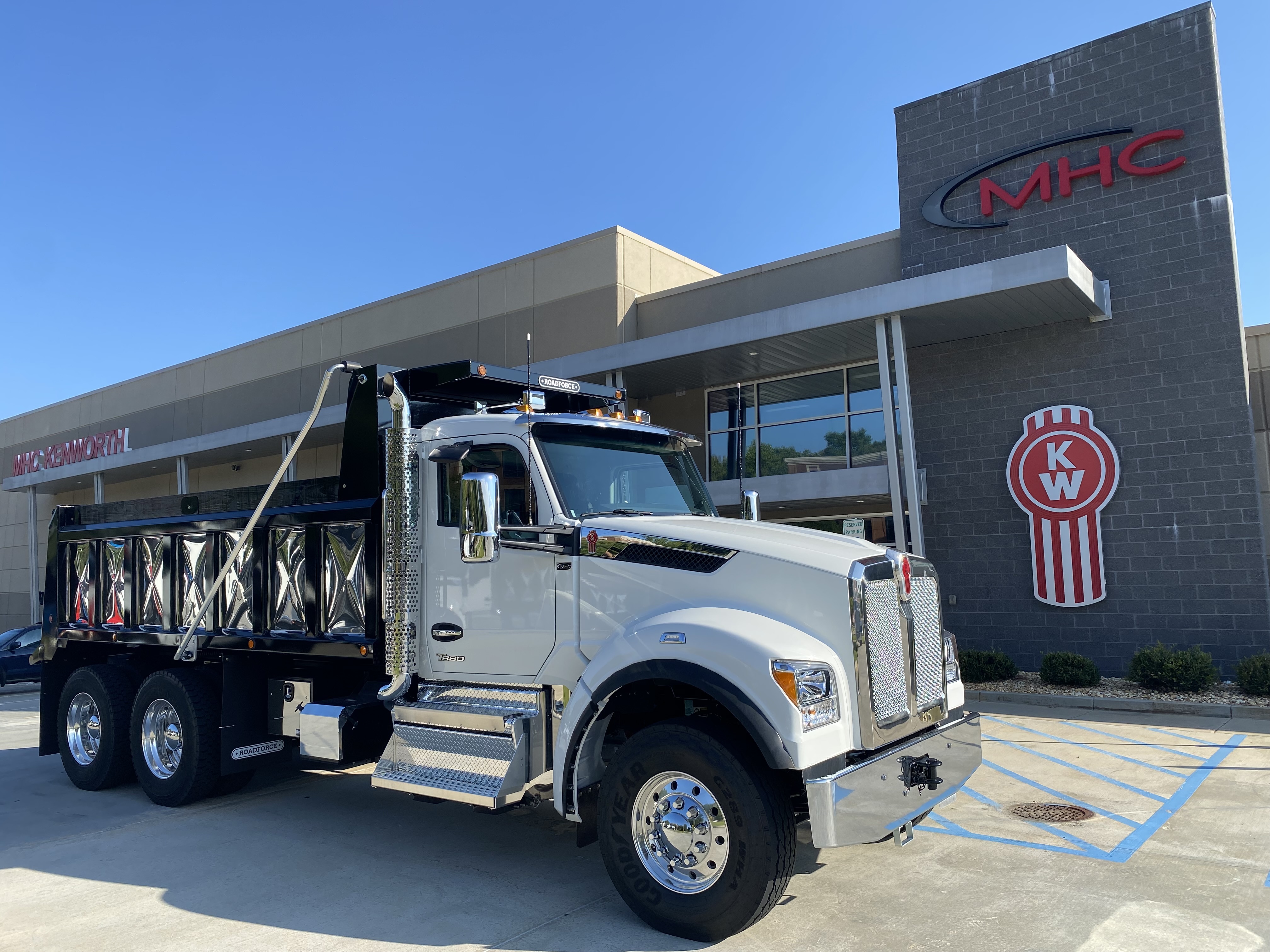 2027 KENWORTH T880S PH in Mcdonough, GA