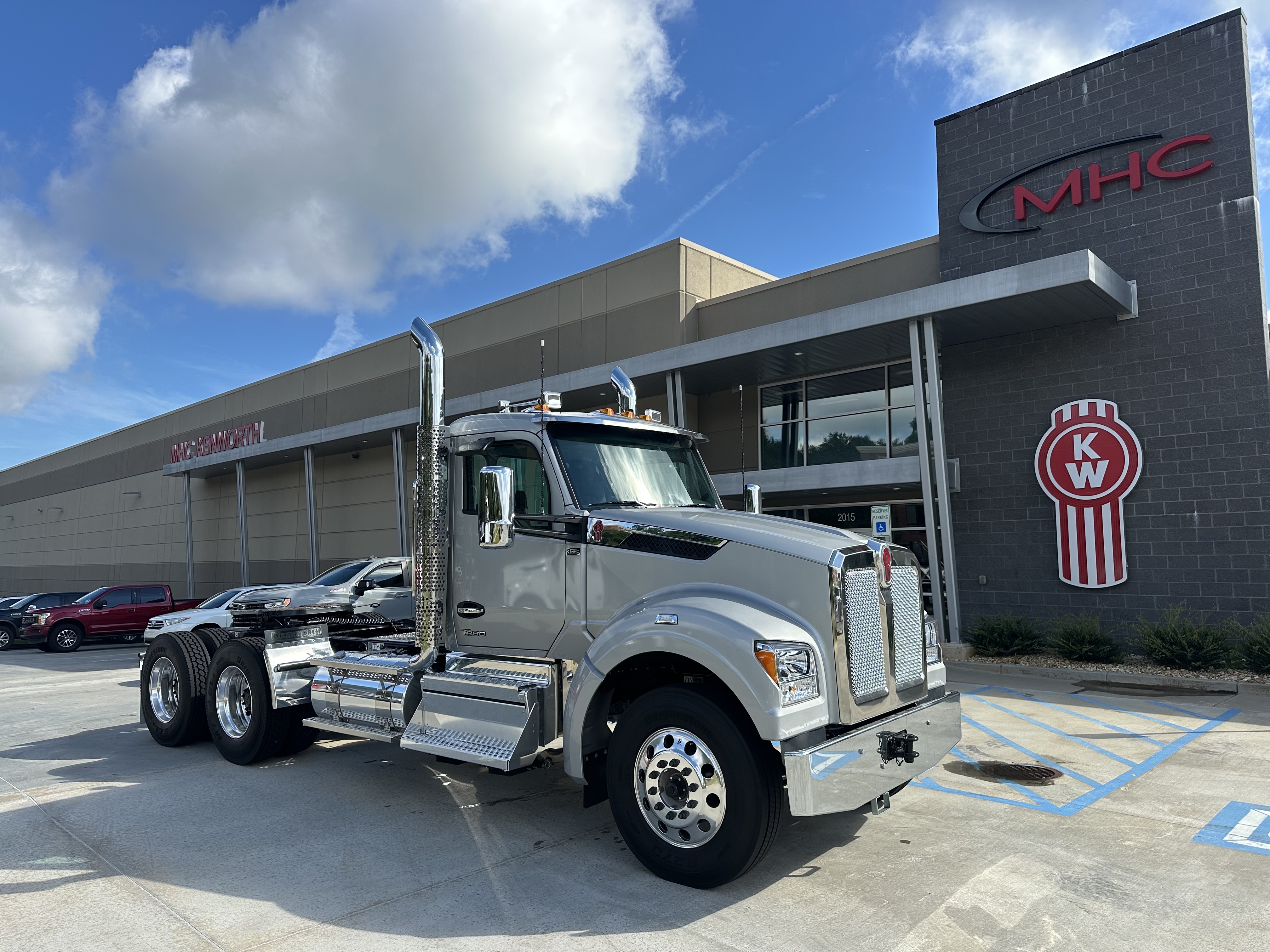 2027 KENWORTH T880S PH in Mcdonough, GA