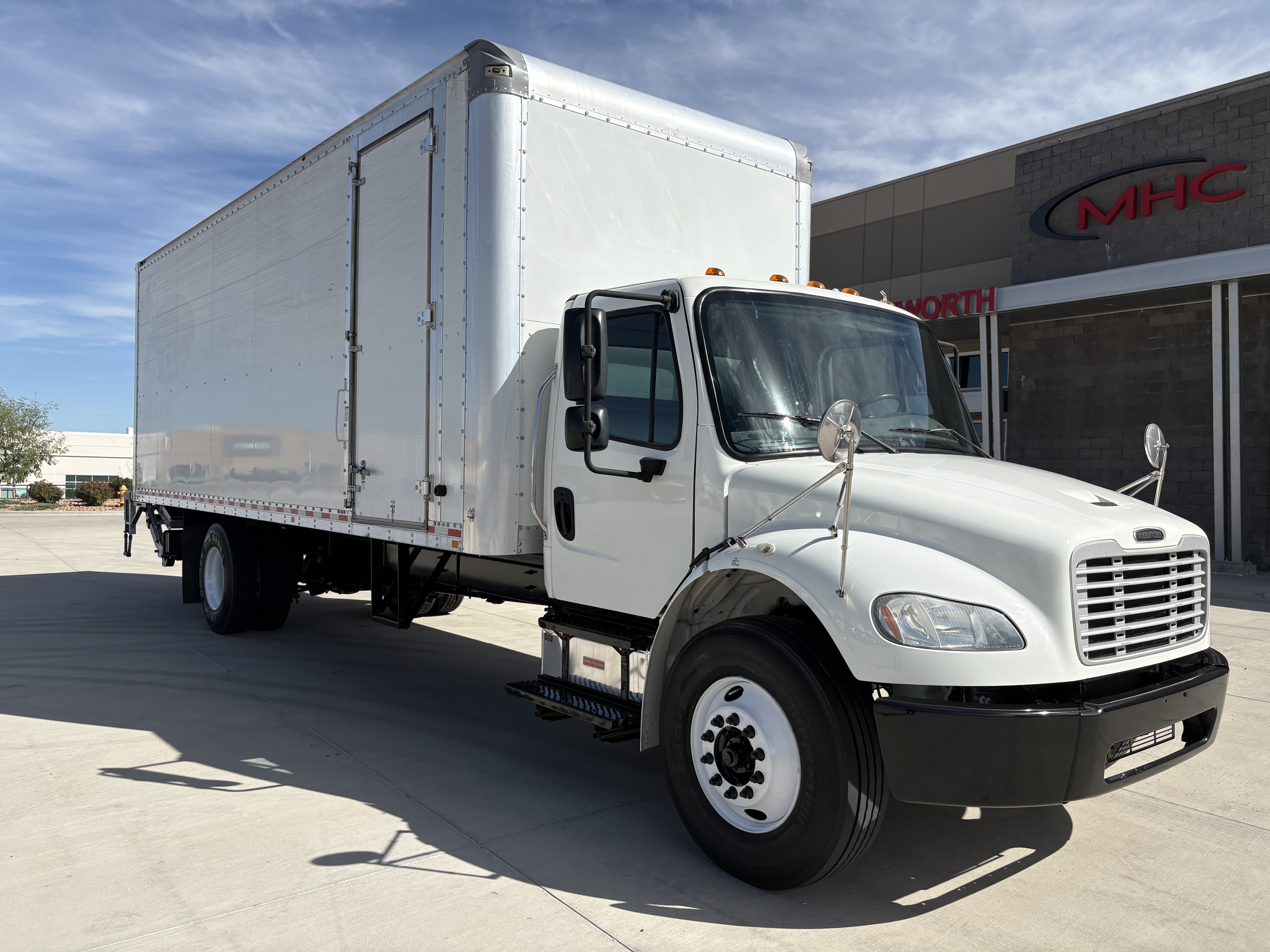 2020 FREIGHTLINER BUSINESS CLASS M2 106 in Englewood, CO