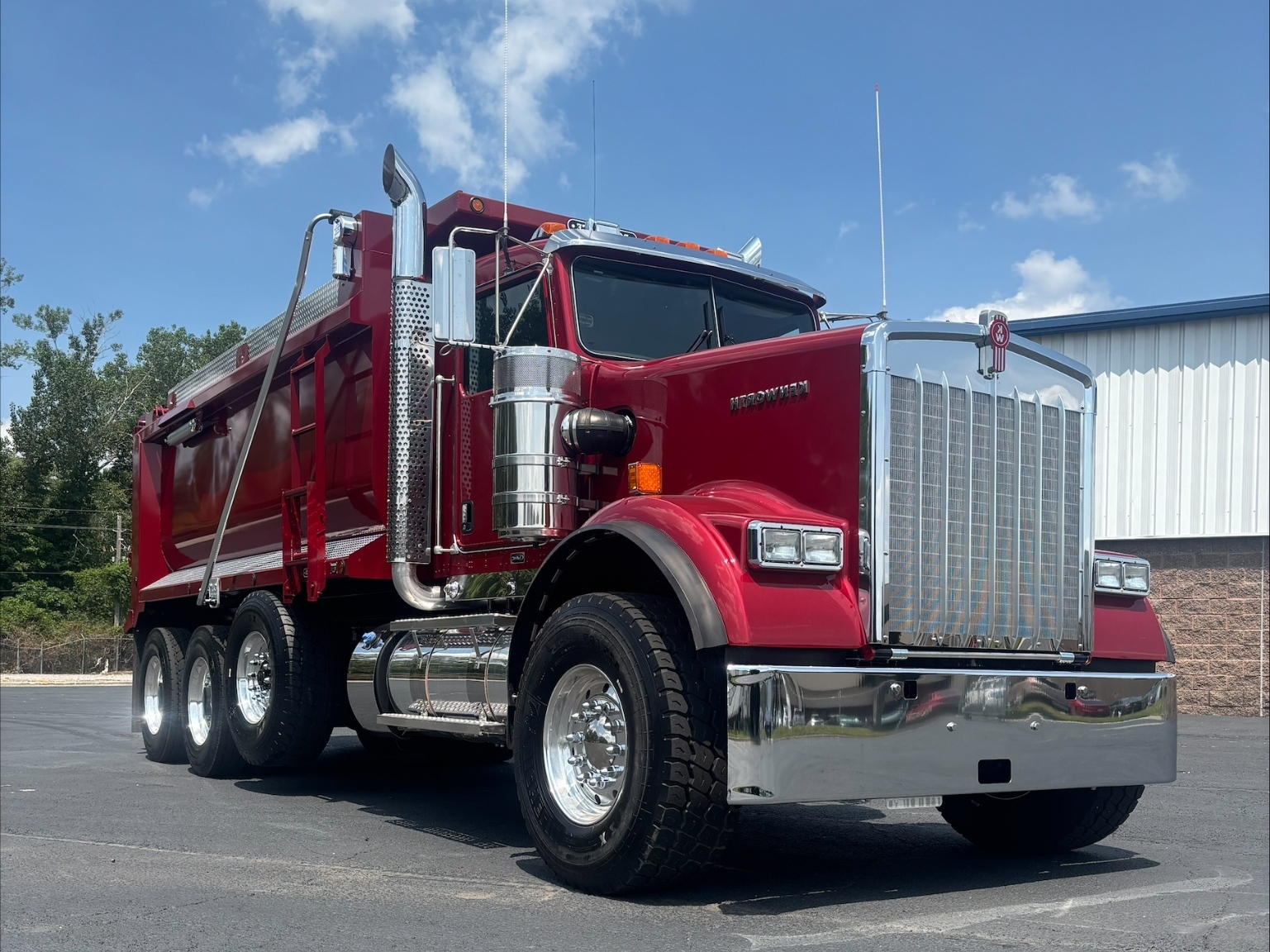 2027 KENWORTH W900 in Kansas City, MO