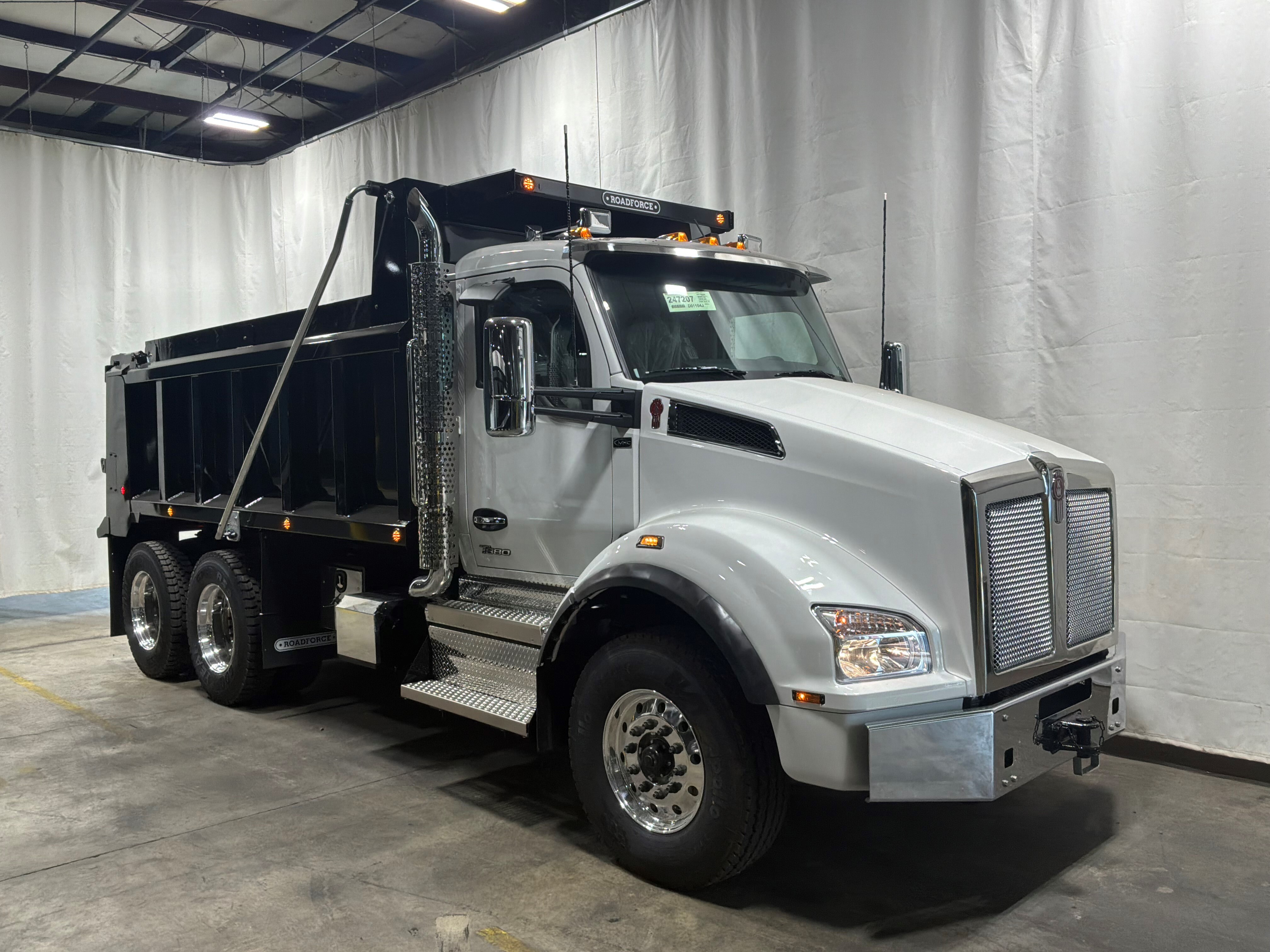 2027 KENWORTH T880 in Macon, GA